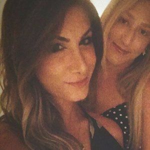 Meet your Posher, Dina